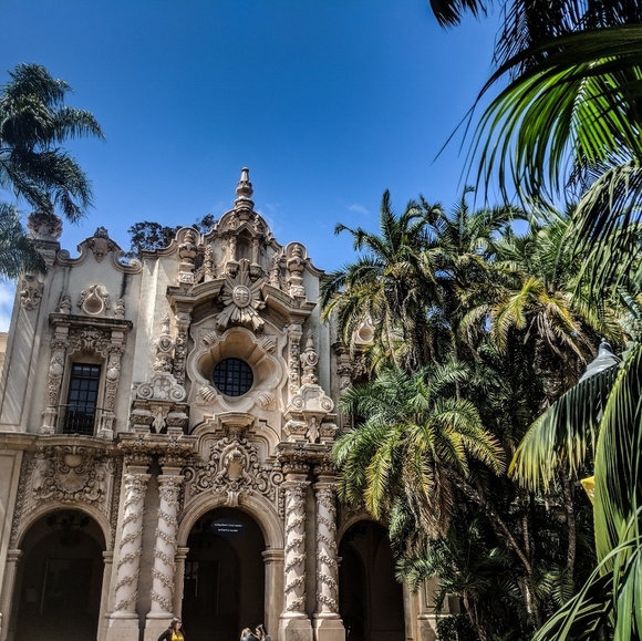 Meet the Posher - Picture 4 of 8